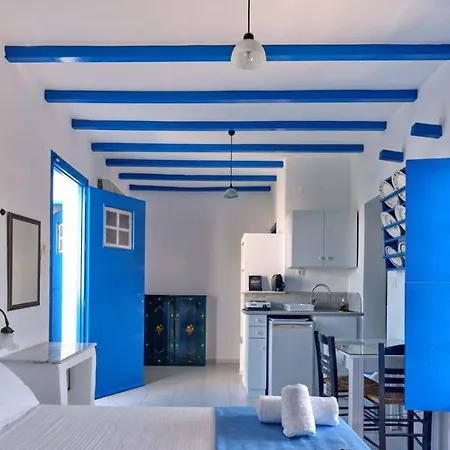 Blue Dolphin Antiparos And *