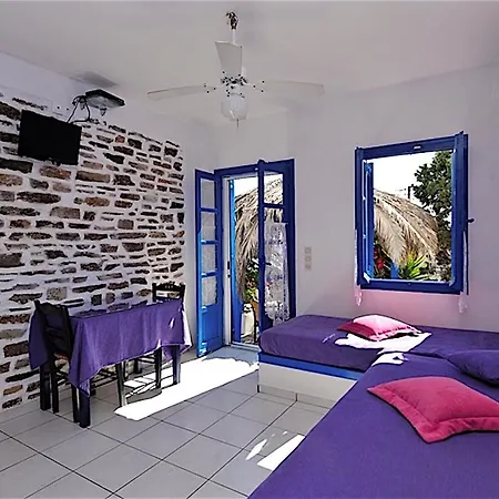 Blue Dolphin Antiparos And Apartment *