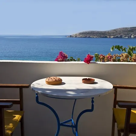 Blue Dolphin Antiparos And *