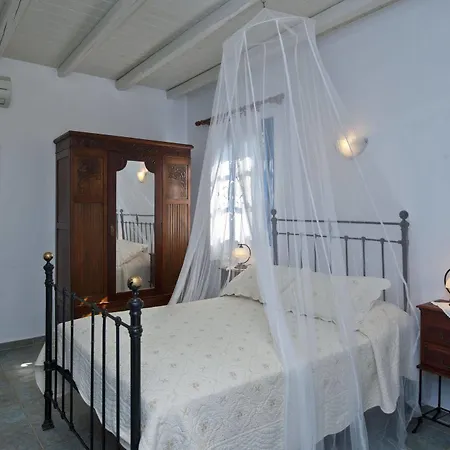Blue Dolphin Antiparos And Apartment *